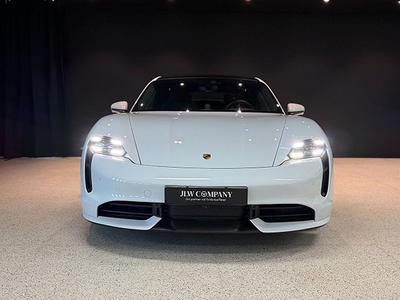 Porsche Taycan Turbo 2 of 5