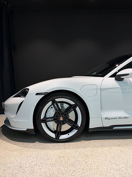 Porsche Taycan Turbo 5 of 5
