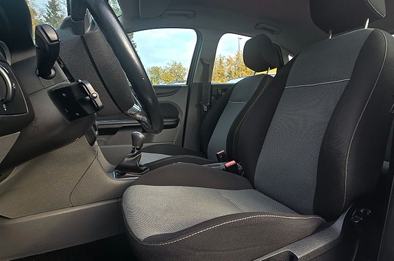 Ford Focus 7 of 8