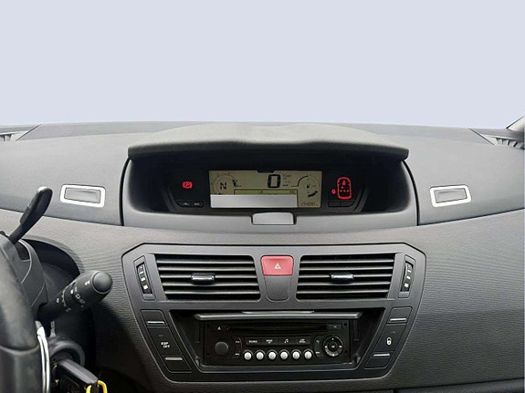 Citroen C4 Picasso 13 of 21