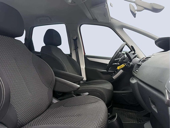 Citroen C4 Picasso 17 of 21
