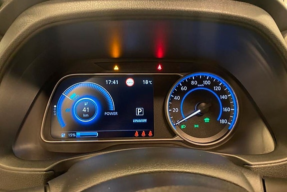Nissan Leaf 10 of 16