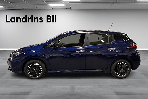 Nissan Leaf 4 of 5