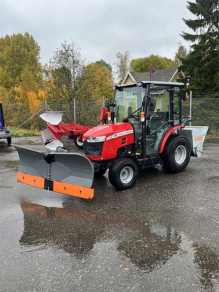 Massey Ferguson 1740 M HC
