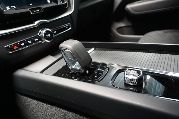 Volvo XC60 12 of 21