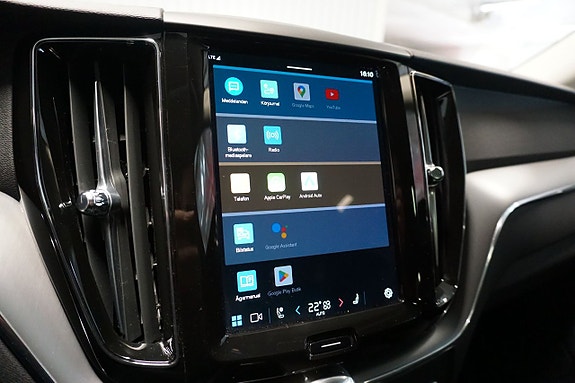 Volvo XC60 16 of 21