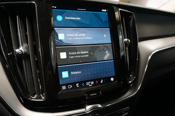 Volvo XC60 17 of 21