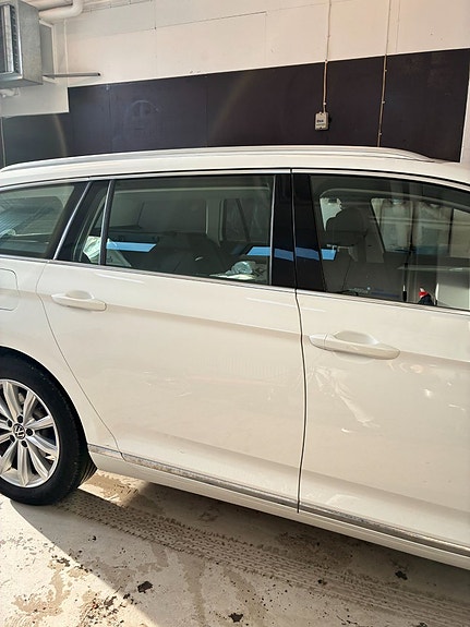 Volkswagen Passat 3 of 5
