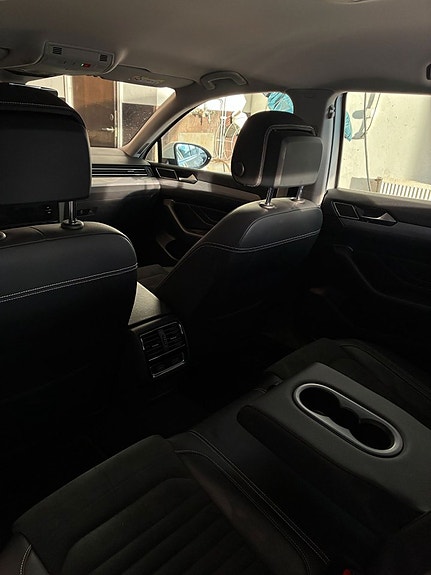 Volkswagen Passat 17 of 18