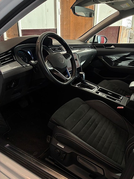 Volkswagen Passat 6 of 18