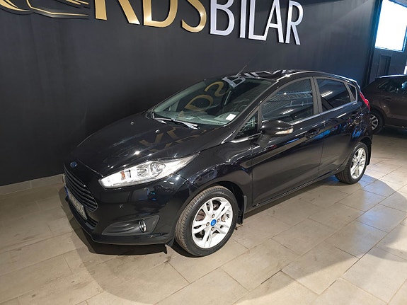 Ford Fiesta 2 of 5