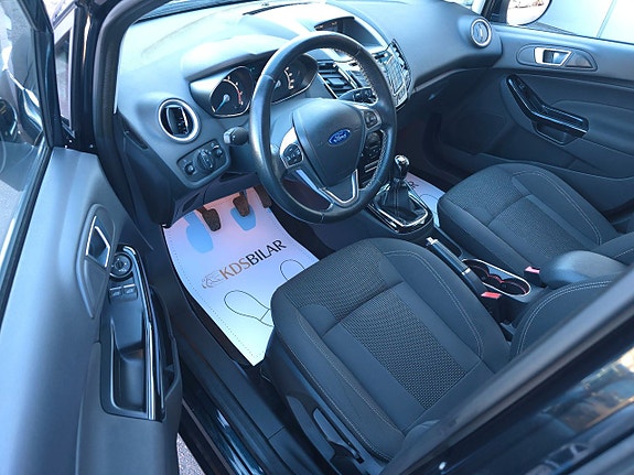 Ford Fiesta 9 of 11