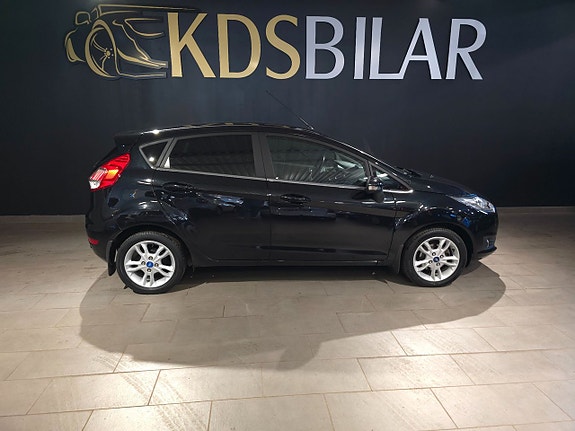Ford Fiesta 4 of 5