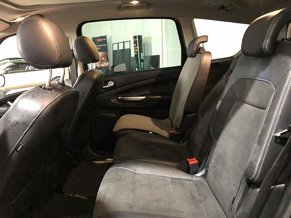 Ford S-MAX 10 of 11