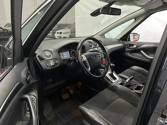 Ford S-MAX 5 of 11