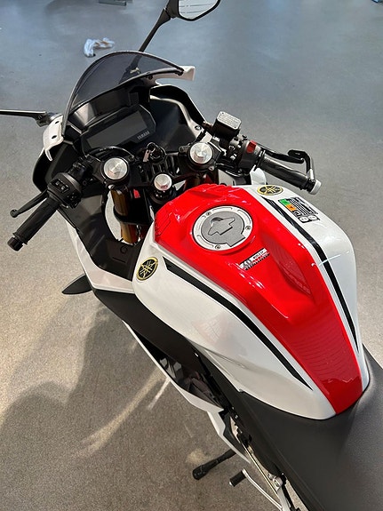 Yamaha R125 5 of 5