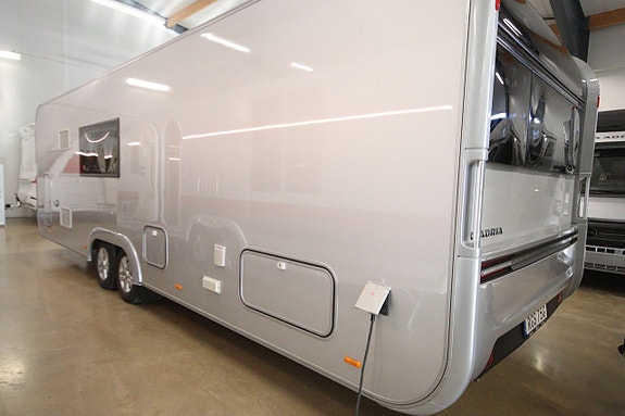 Adria Astella 704HP 3 of 17