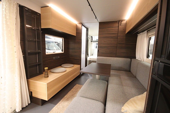 Adria Astella 704HP 11 of 17