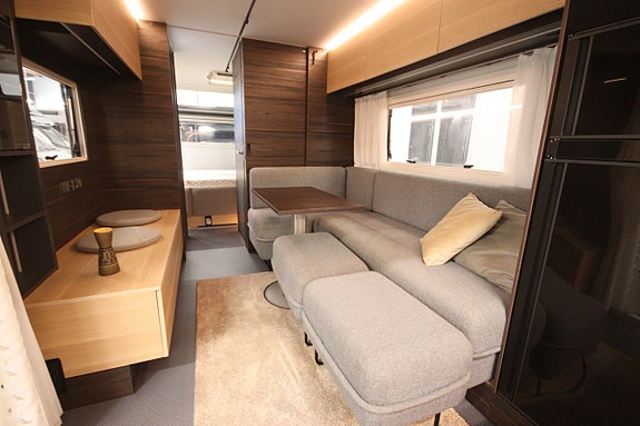 Adria Astella 704HP 10 of 17