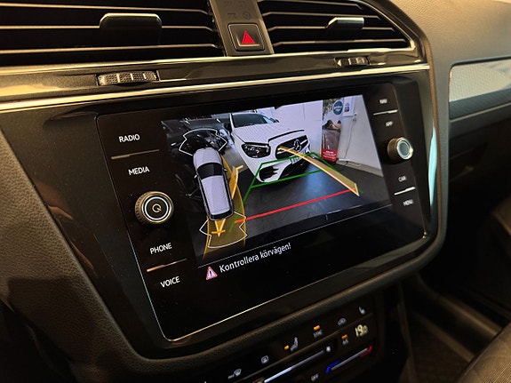 Volkswagen Tiguan 15 of 25