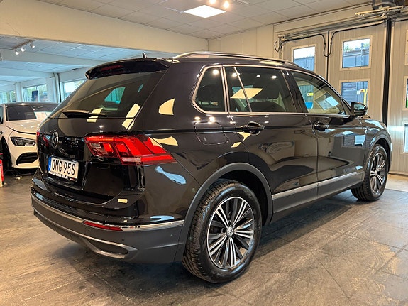 Volkswagen Tiguan 4 of 25