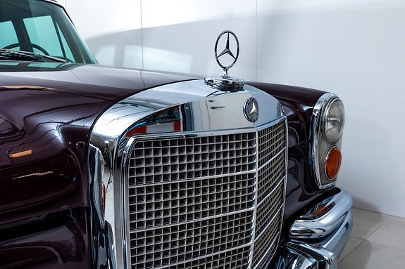 Mercedes-Benz 600 13 of 21