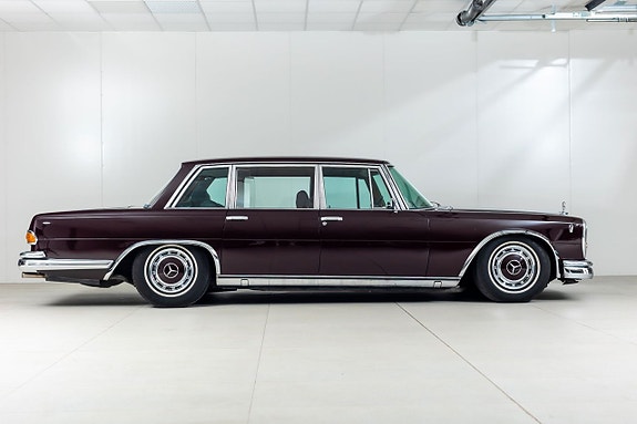 Mercedes-Benz 600 17 of 21