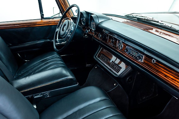 Mercedes-Benz 600 16 of 21