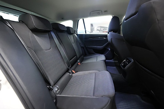 Skoda Octavia 11 of 21