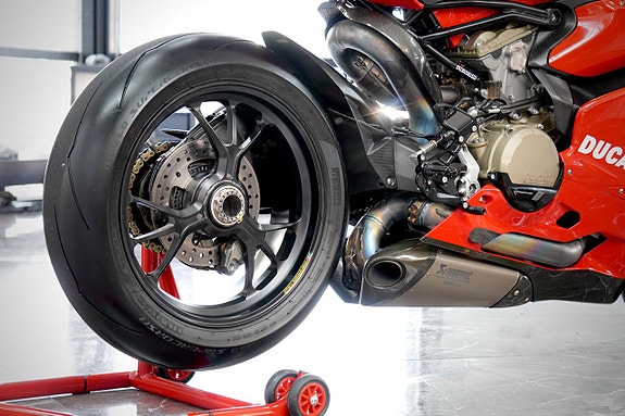 Ducati 1199R Panigale DQS R 205hk Full Kolfiber Akrapovic 8 of 14