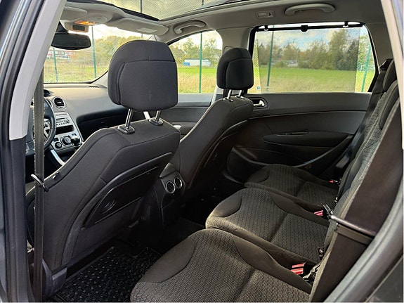 Peugeot 308 6 of 8