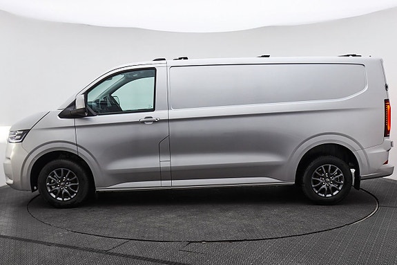 Volkswagen Transporter 2 of 5