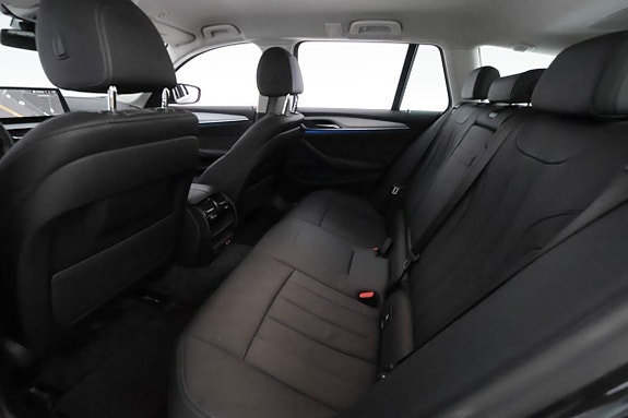 BMW 530e 18 of 27