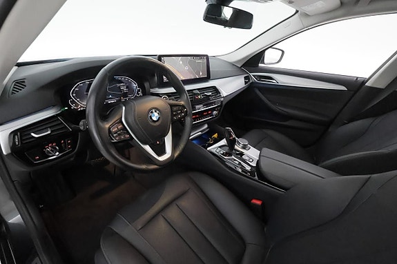 BMW 530e 12 of 27
