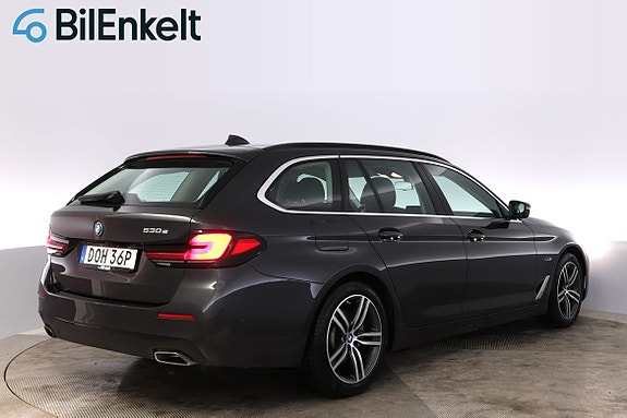 BMW 530e 4 of 5
