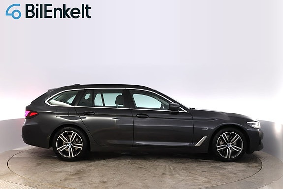BMW 530e 3 of 5