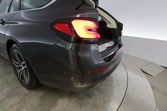 BMW 530e 7 of 27