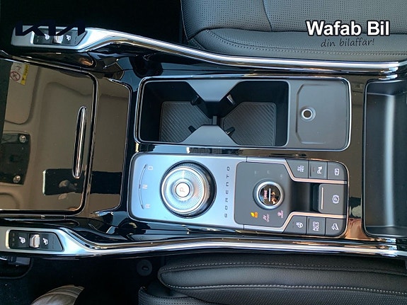 Kia Sorento 15 of 21