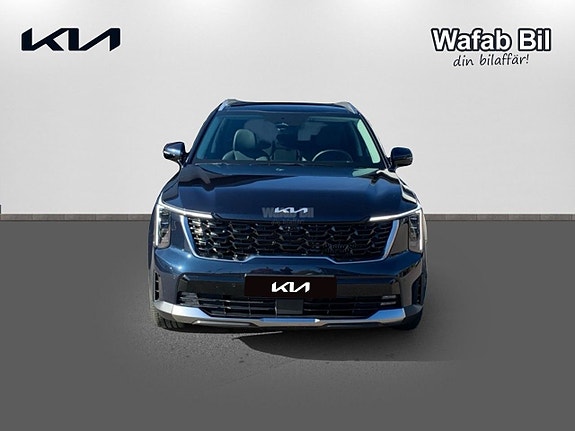 Kia Sorento 2 of 21