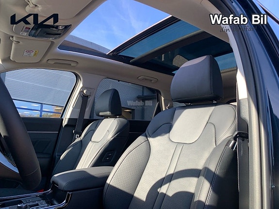 Kia Sorento 18 of 21