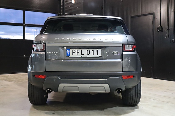 Land Rover Range Rover Evoque 5 of 5