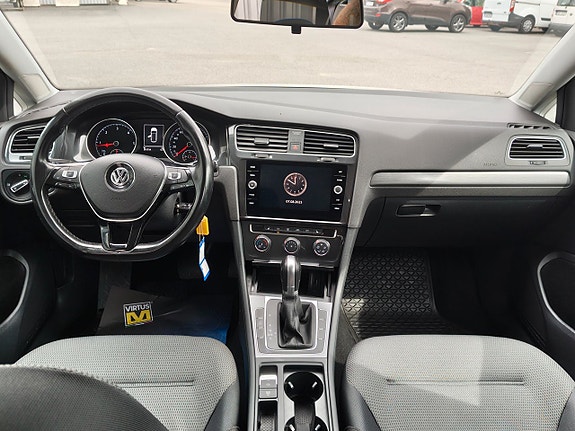 Volkswagen Golf I 19 of 26