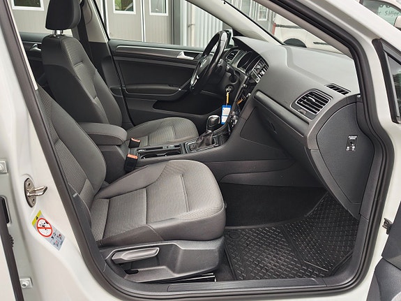 Volkswagen Golf I 16 of 26