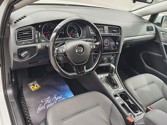 Volkswagen Golf I 21 of 26