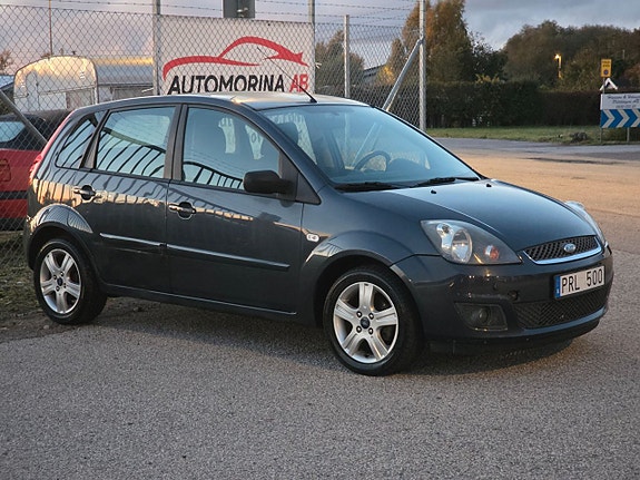 Ford Fiesta 3 of 5