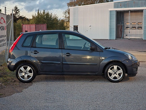 Ford Fiesta 5 of 5