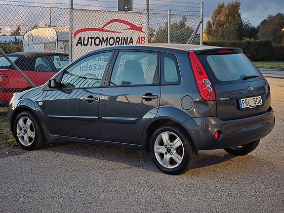 Ford Fiesta 12 of 26