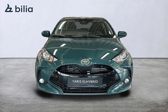 Toyota Yaris 7 of 17