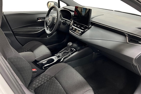 Toyota Corolla 17 of 19