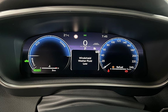 Toyota Corolla 8 of 19